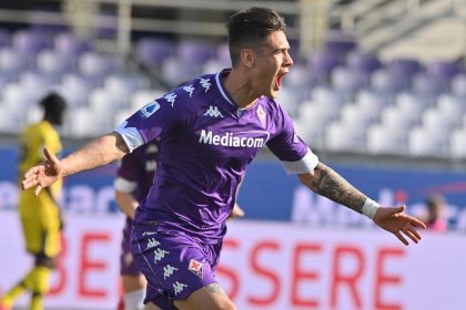 Fotografía de archivo del defensor Lucas Martinez Quarta, quien este martes ha vuelto a las filas de River Plate tras jugar cuatro temporadas en el Fiorentina italiano.EPA/Claudio Giovannini