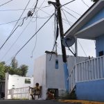 La red eléctrica de Puerto Rico es muy frágil desde que quedó destrozada durante el huracán María de 2017, siendo frecuentes los apagones en la isla, aunque normalmente no de esta magnitud. Archivo. EFE/Thais Llorca