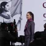 La presidenta de México, Claudia Sheinbaum, asiste a su rueda de prensa diaria este martes, en el Palacio Nacional en la Ciudad de México (México). EFE/ Mario Guzmán