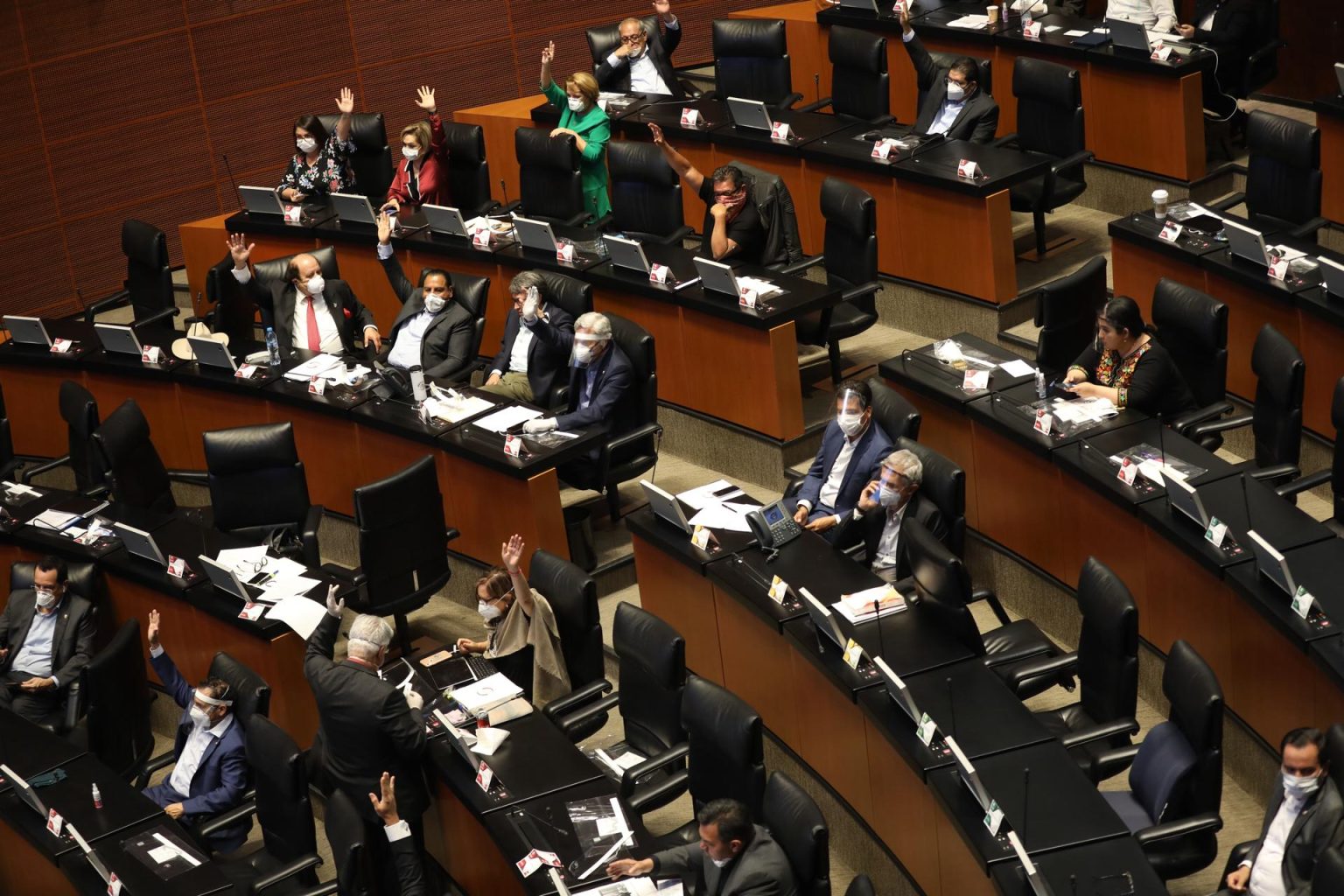 Imagen de archivo de una vista general de la sesión ordinaria en el Senado de la República, en Ciudad de México. EFE/Sáshenka Gutiérrez