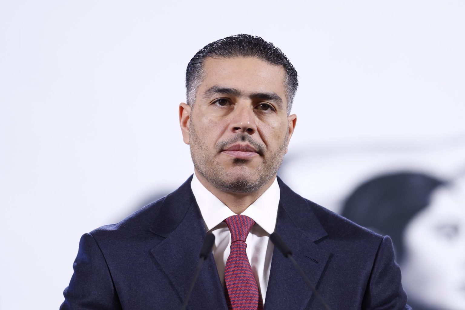 El secretario de Seguridad y Protección Ciudadana, Omar García Harfuch, habla durante una rueda de prensa en el Palacio Nacional de la Ciudad de México (México). Imagen de archivo. EFE/Sáshenka Gutiérrez