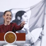 La presidenta de México, Claudia Sheinbaum, participa este jueves durante una rueda de prensa matutina en Palacio Nacional de la Ciudad de México (México). EFE/Mario Guzmán