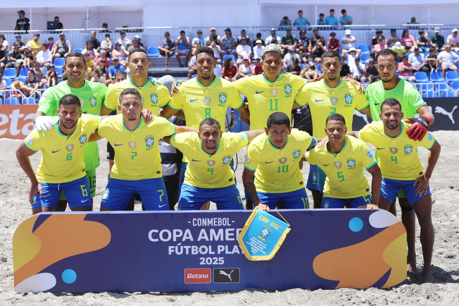 La selección de Brasil de fútbol playa en la Copa América que se juega en Iquique (Chile). EFE/ Alex Díaz