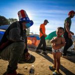 Imagen de archivo de integrantes de la caravana migrante de centroamericanos permanecen en un albergue en la ciudad de Tijuana, en Baja California (México). EFE/Joebeth Terriquez