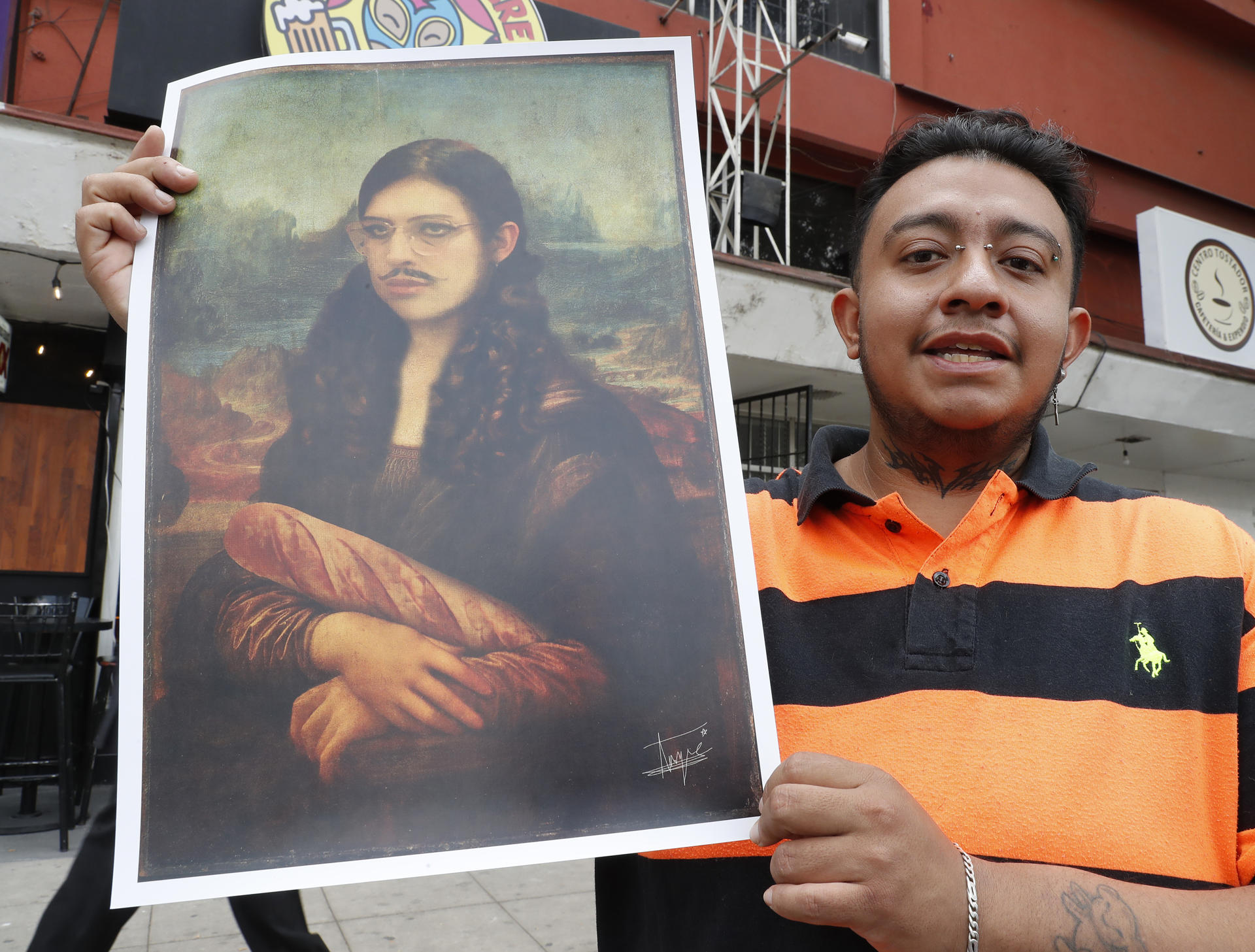 Fotografía del 31 de enero de 2025 del el actor Yeylan Torres posa durante una entrevista con EFE, en Ciudad de México (México). EFE/ Mario Guzmán
