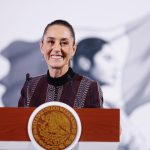 La presidenta de México Claudia Sheinbaum, habla durante su conferencia de prensa diaria en el Palacio Nacional en Ciudad de México (México). EFE/Sáshenka Gutiérrez