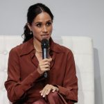 La duquesa de Sussex, Meghan Markle, habla en el foro 'Futuro Digital Reponsable' en la Universidad EAN en Bogotá (Colombia). Archivo. EFE/ Carlos Ortega