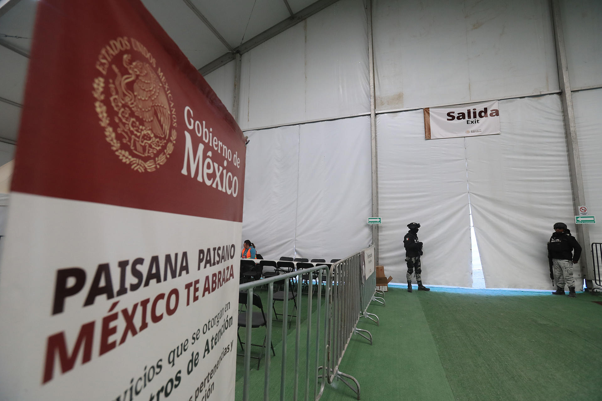 Fotografía de las instalaciones del nuevo centro de apoyo y de servicios de la estrategia 'México te abraza' este jueves, en Ciudad Juárez (México). EFE/ Luis Torres
