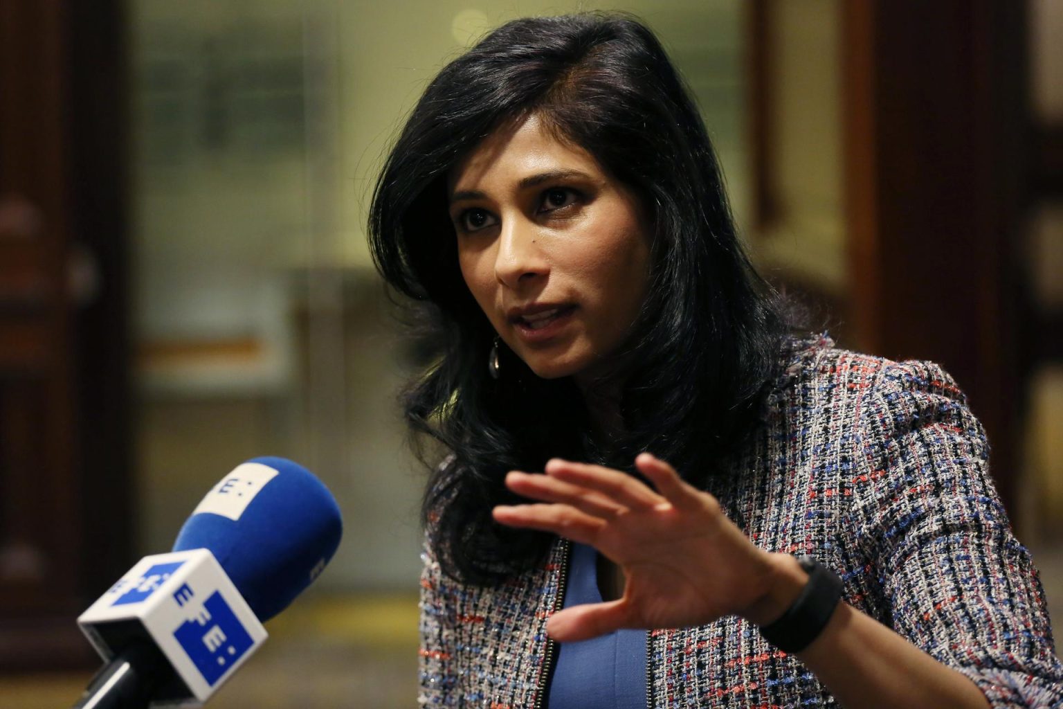 Fotografía de archivo donde aparece la economista jefe del Fondo Monetario Internacional (FMI), Gita Gopinath. EFE/Elvis González