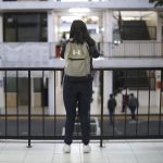 Una estudiante de nivel medio superior asiste a clases presenciales en el Instituto Politécnico Nacional (IPN) en la Ciudad de México (México). Archivo. EFE/Sáshenka Gutiérrez