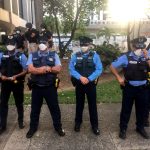 Fotografía de archivo de varios agentes de policía en Hato Rey (San Juan). EFE/Jorge Muñiz