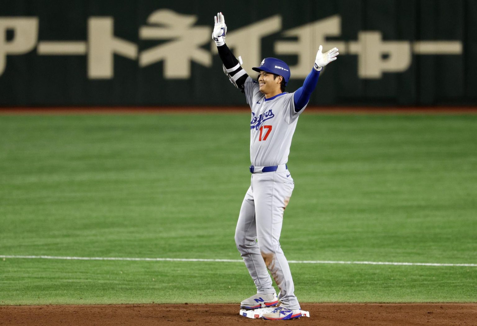 Shohei Ohtani, de Los Angeles Dodgers, durante el primer partido de la Serie Mundial de las Grandes Ligas de béisbol (MLB),disputado en Tokio ante los Chicago Cubs. EFE/EPA/FRANCK ROBICHON