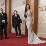 Demi Moore llega a la alfombra roja durante la 97.ª ceremonia anual de los Premios de la Academia en el Teatro Dolby, en el vecindario de Hollywood, en Los Ángeles, California, EE.UU., el 2 de marzo de 2025. EFE/EPA/CAROLINE BREHMAN