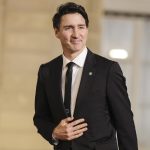 Fotografía de archivo del 10 de febrero de 2025 del primer ministro canadiense, Justin Trudeau, llegando al Palacio del Elíseo en París (Francia). EFE/ EPA/ TERESA SUAREZ ARCHIVO