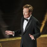 El cómico y presentador Conan O'Brien fue registrado este domingo, 2 de marzo, durante la gala 97 de los Premios Óscar, en el TeatroDolby de Hollywood, en Los Ángeles (CA, EE.UU.). EFE/Allison Dinner