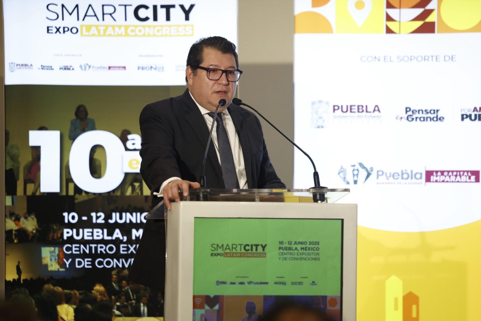 El presidente de Pronus, Manuel Redondo, habla durante una rueda de prensa en Ciudad de México (México). EFE/Sáshenka Gutiérrez