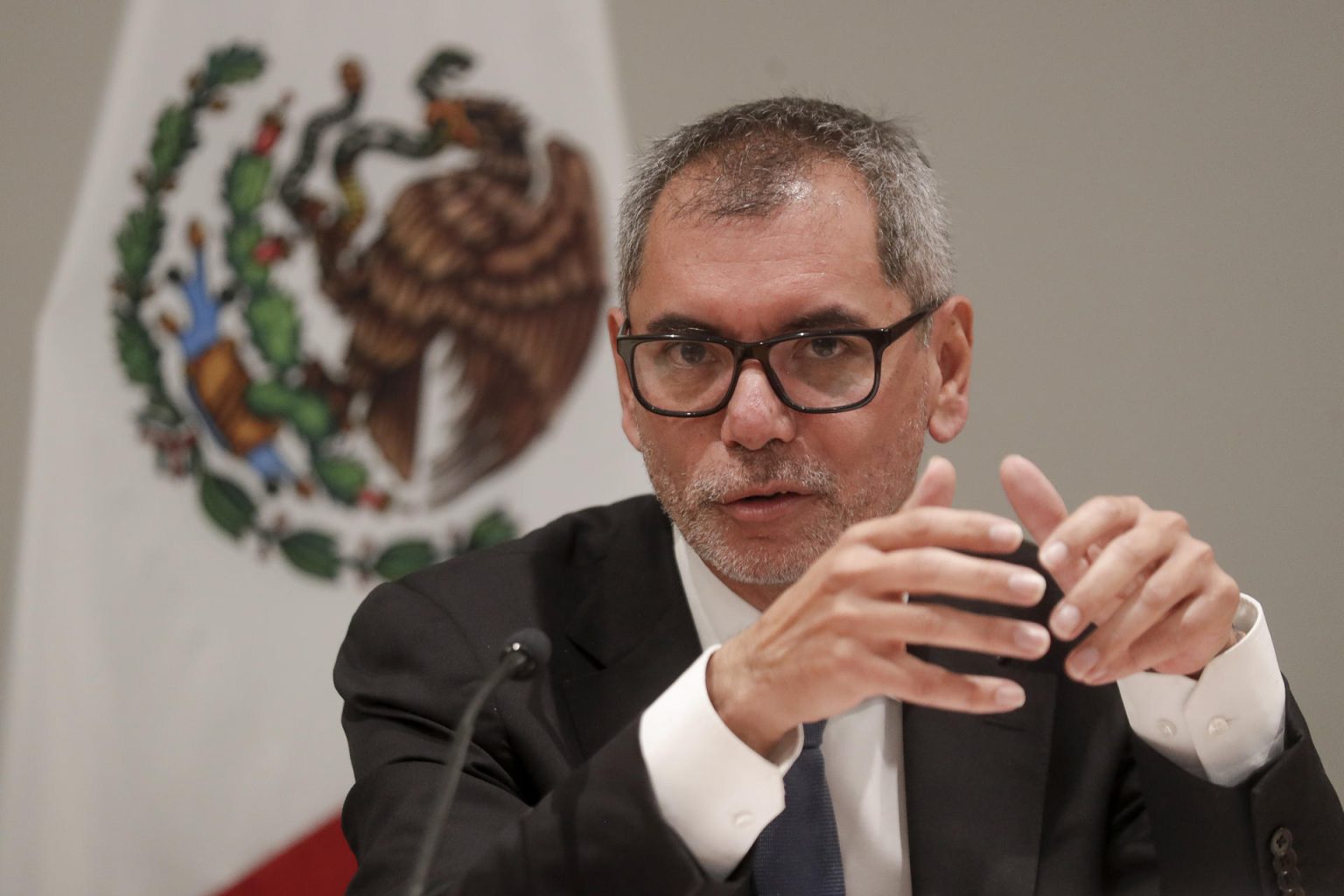 El nuevo secretario de Hacienda, Edgar Amador Zamora, asiste a una rueda de prensa en Ciudad de México (México). EFE/ Isaac Esquivel