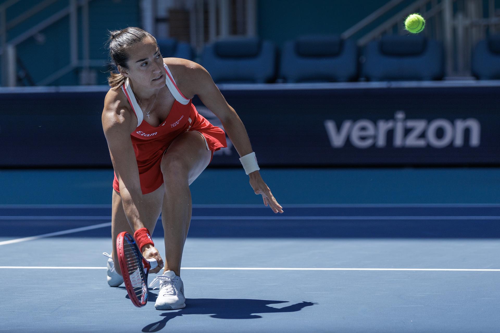 La francesa Caroline Garcia cayó ante Iga Swiatek por 6-2 y 7-5 en 1 hora y 34 minutos. EFE/EPA/CRISTOBAL HERRERA-ULASHKEVICH
