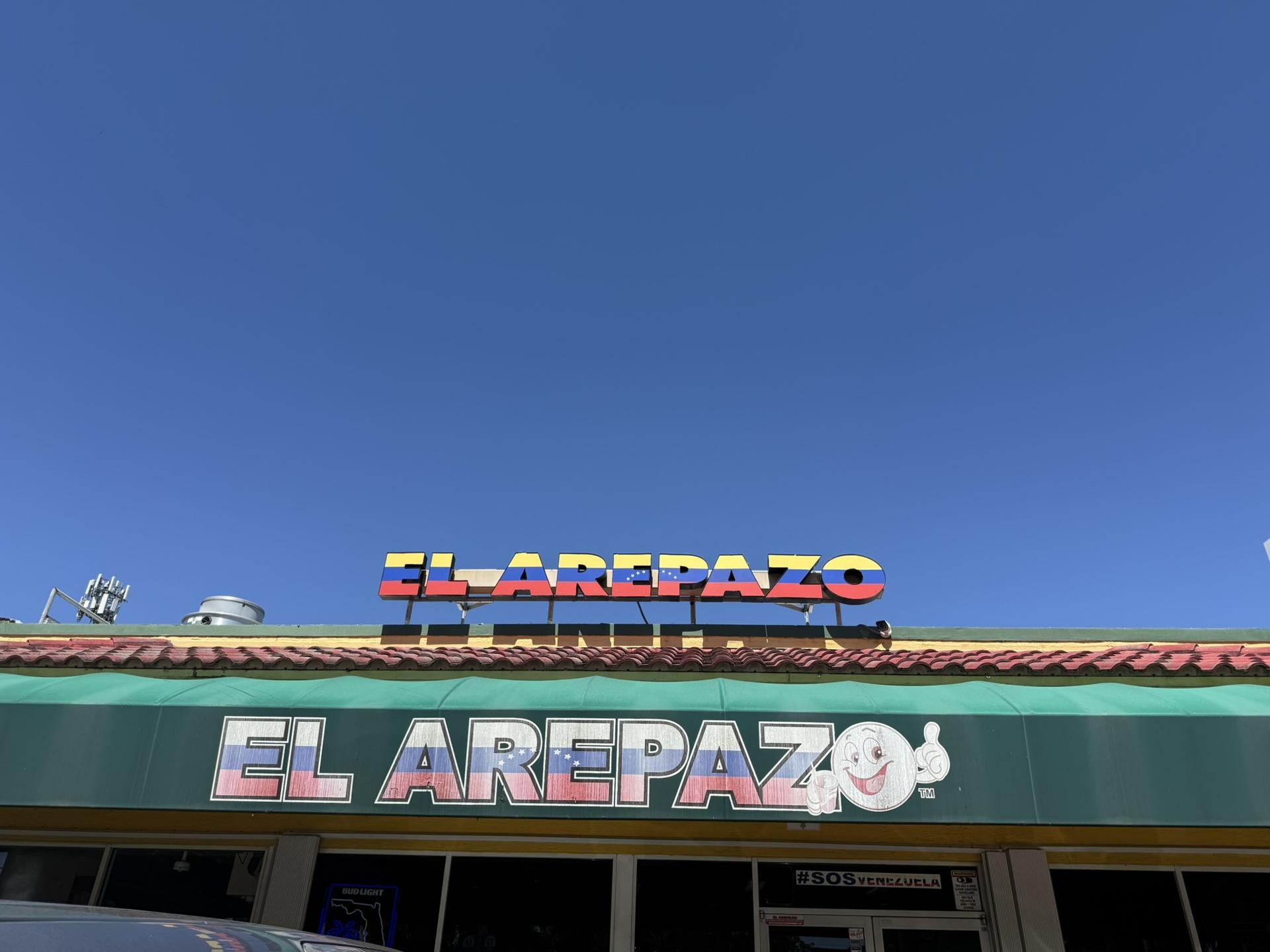 Fotografía del 7 de marzo del restaurante El Arepazo en Doral (Estados Unidos). EFE/Alicia Civita
