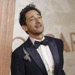 El actor estadounidense Adrien Brody llega a la alfombra roja durante la 97a ceremonia anual de los Premios de la Academia en el Dolby Theatre en el barrio de Hollywood de Los Ángeles, California, Estados Unidos, el 02 de marzo de 2025.
EFE/EPA/CAROLINE BREHMAN