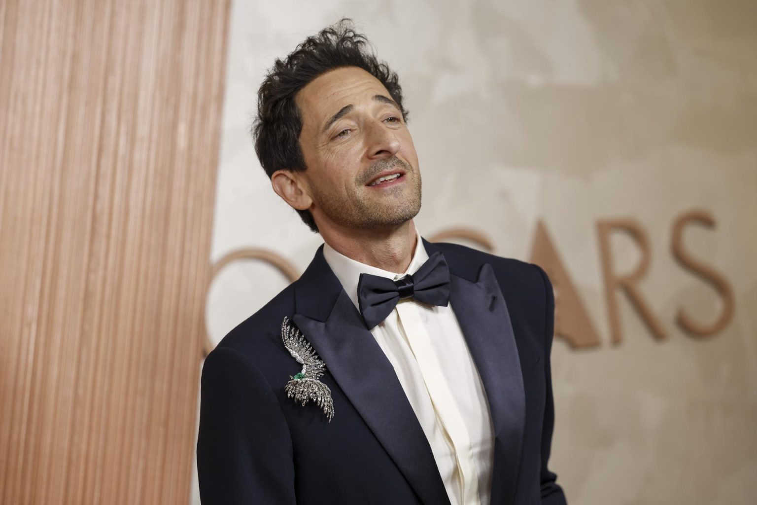 El actor estadounidense Adrien Brody llega a la alfombra roja durante la 97a ceremonia anual de los Premios de la Academia en el Dolby Theatre en el barrio de Hollywood de Los Ángeles, California, Estados Unidos, el 02 de marzo de 2025.
EFE/EPA/CAROLINE BREHMAN