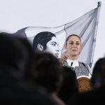 La presidenta de México, Claudia Sheinbaum, habla durante una rueda de prensa este viernes, en el Palacio nacional, en Ciudad de México (México). EFE/Mario Guzmán